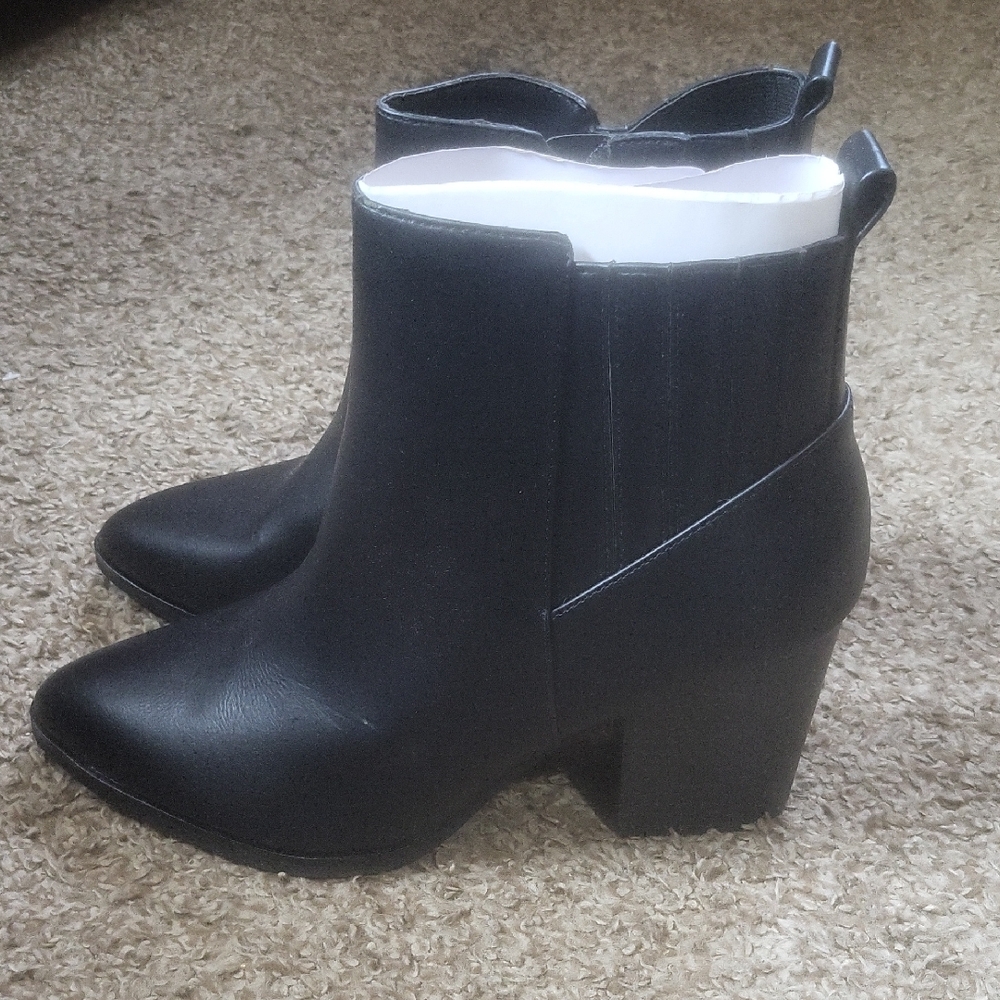 Time and Tru Black Ankle Booties